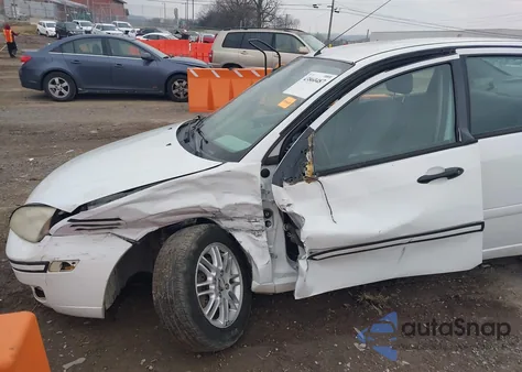 2005 Ford Focus Zx4 z USA, uszkodzony, nr VIN 1FAFP34NX5W223041